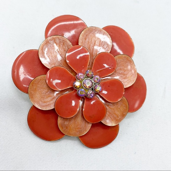 Vintage Coral Pink Enamel Brooch Crystal Center - Picture 3 of 4